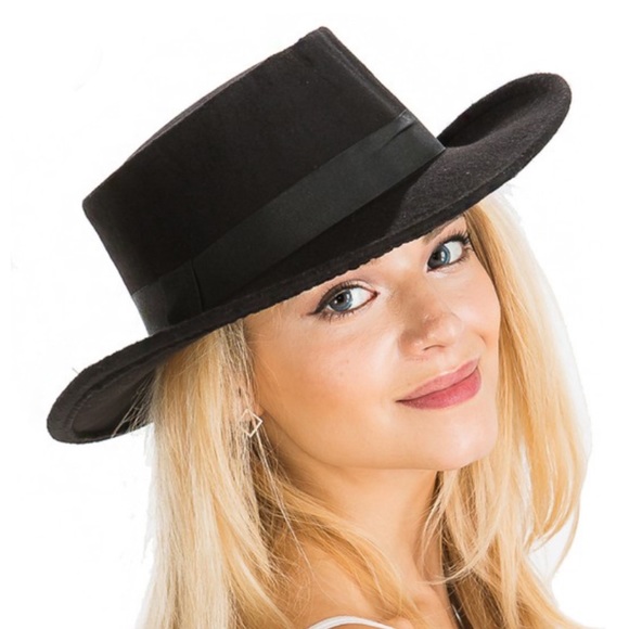 Black Wide Brim Felted Hat - Picture 2 of 5